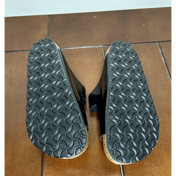 New Birkenstock Arizona Black Patent 2 Strap Sandal Size 41